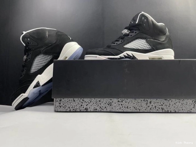 Kicktheory CT4838-011 JORDAN OREO 5 AIR 0815